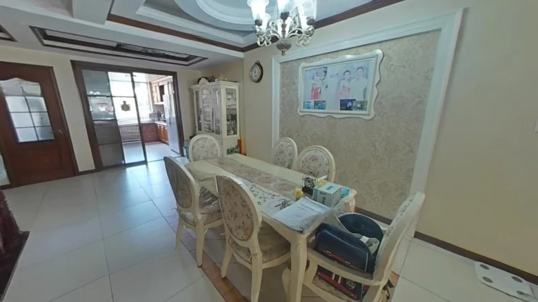 California Bungalow - View 8