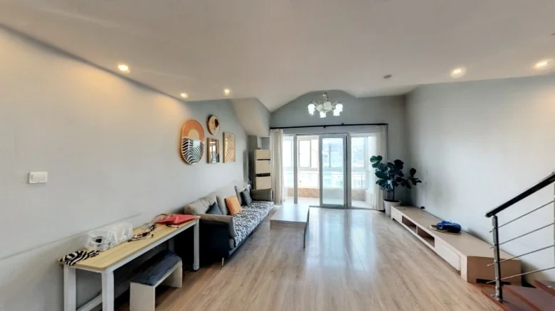 Fragrant Flower Row Home Garden - View 1