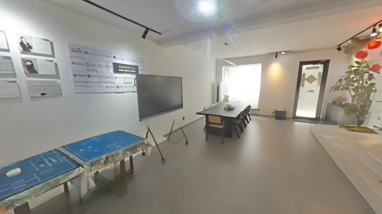 Southern District of New Life Home Garden - View 1