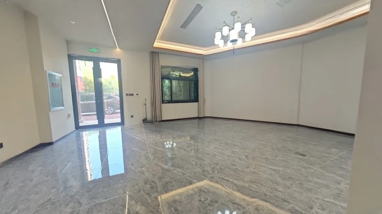 Shun City Commercial Street - View 11