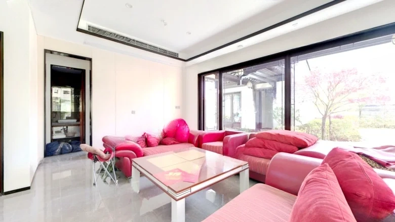 Ink Stream Lake - View 1