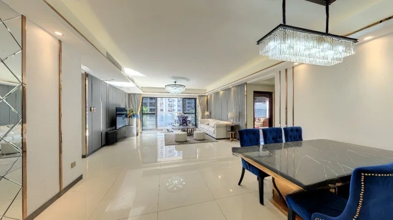 Poly Property Heartwhisper - View 1