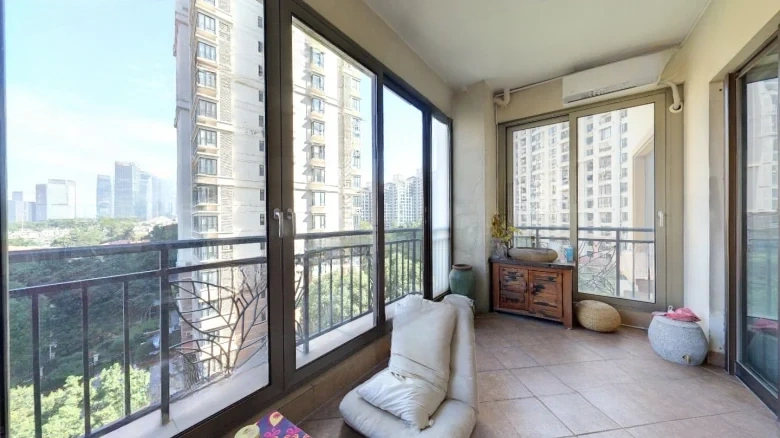 Jade Embroidered Fragrant River Garden Waterfront Mansion - View 15