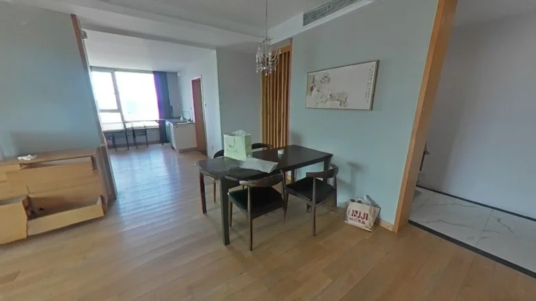 Poly Champagne International - View 7