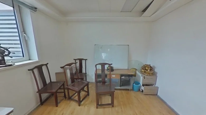 7080 Center Square - View 6