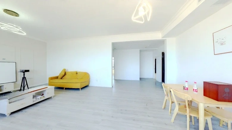 Poly Tianxiu - View 1