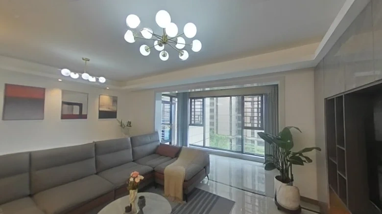 Liangjiang Li Cheng Lake Spring Residence - View 5