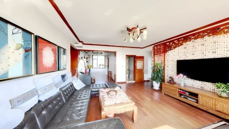 Peninsula Listening to Waves Bay - View 1