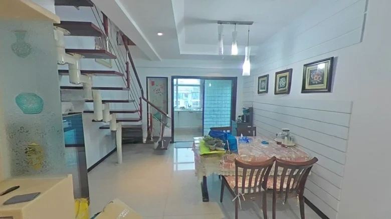 Scholarly Family Residence - View 8