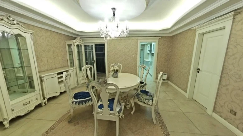 Elegant Garden Residence - View 6