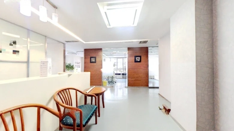 Dalian Wanda 39 Carats - View 1