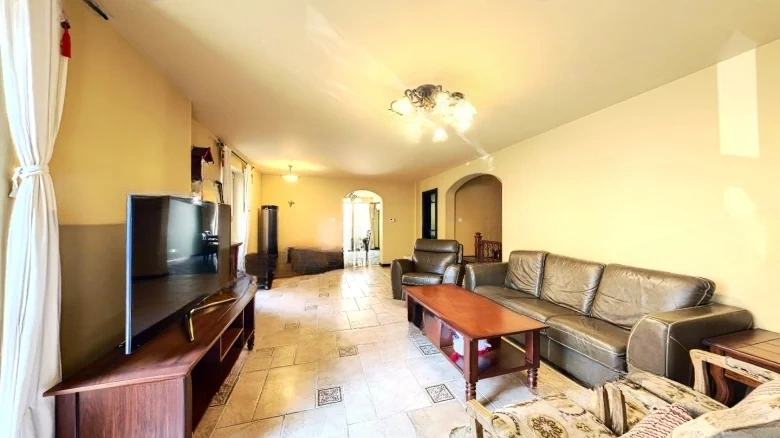 Famous Capital Garden - View 13