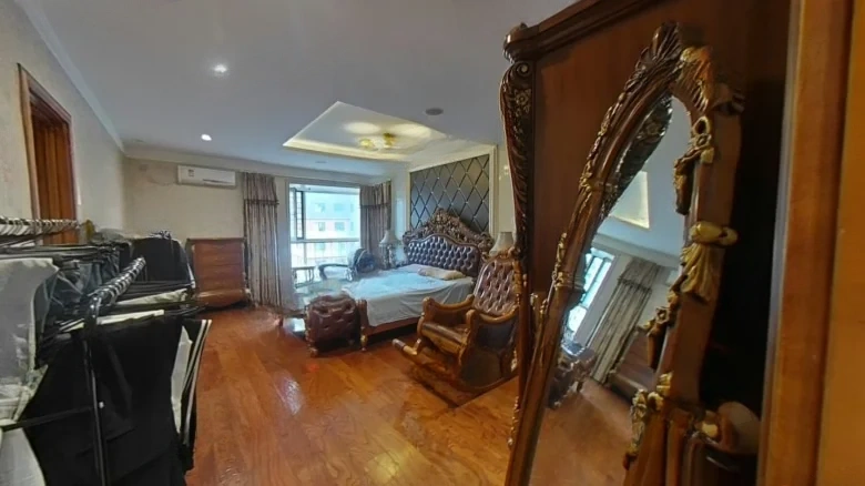 West American Five Continents Heavenland - View 1