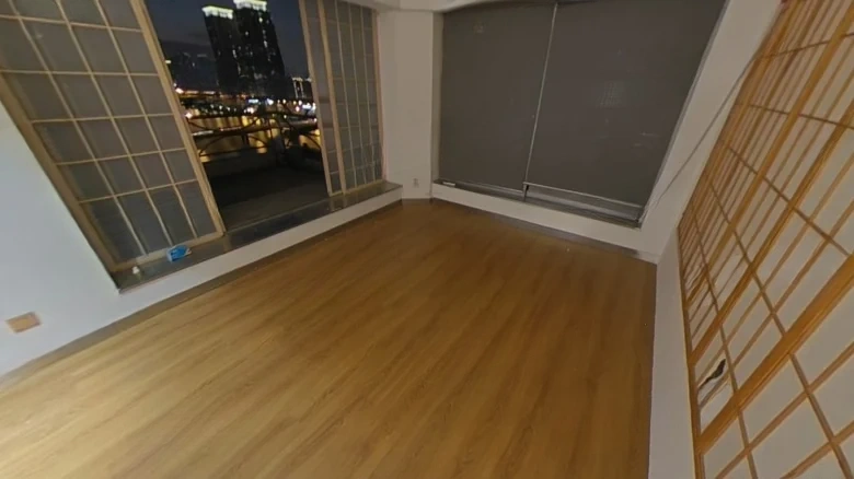 Reunion Square - View 5