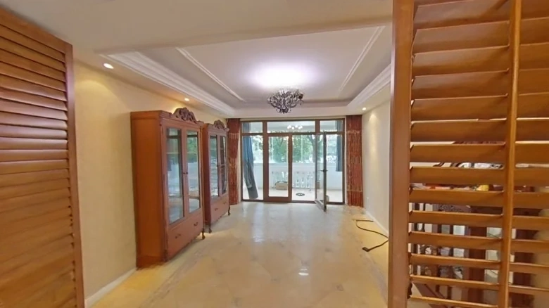 Yi Jing Yuan Garden - View 1