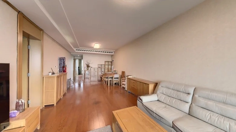 Lushang Shoufu - View 1