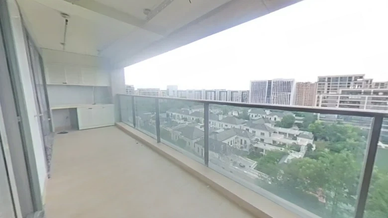 Rural Idyll Verdant Cloud Courtyard - View 13