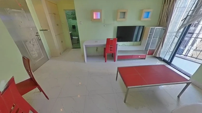 Dragon Gate Heaven下的翻译可以根据上下文有不同的表达，但最常用的直接对应译名是 - View 1