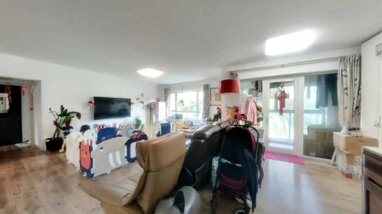 Sharp Trend International Apartment - View 6