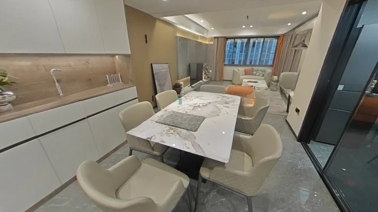 Oriental Paris - View 1