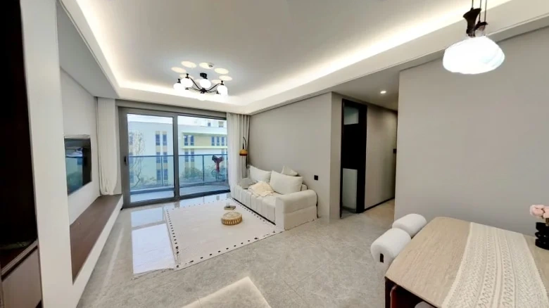 Delightful Clouds Residence - View 5