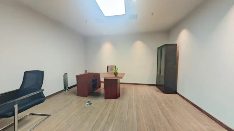 Shun City Commercial Street - View 5