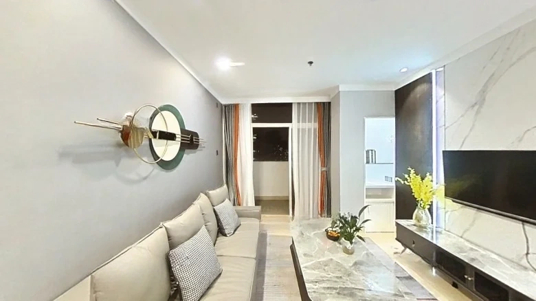 Tongyi Road - View 4