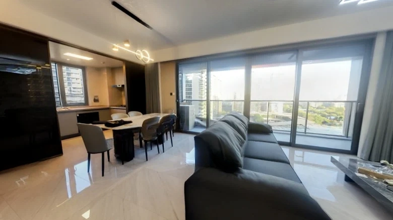 Green City Swallow's Spring Breeze Abode - View 1