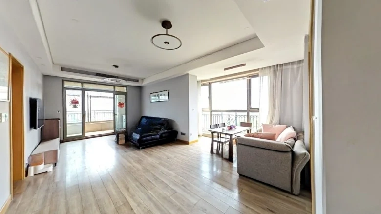 Kowloon Wharf Royal One - View 6