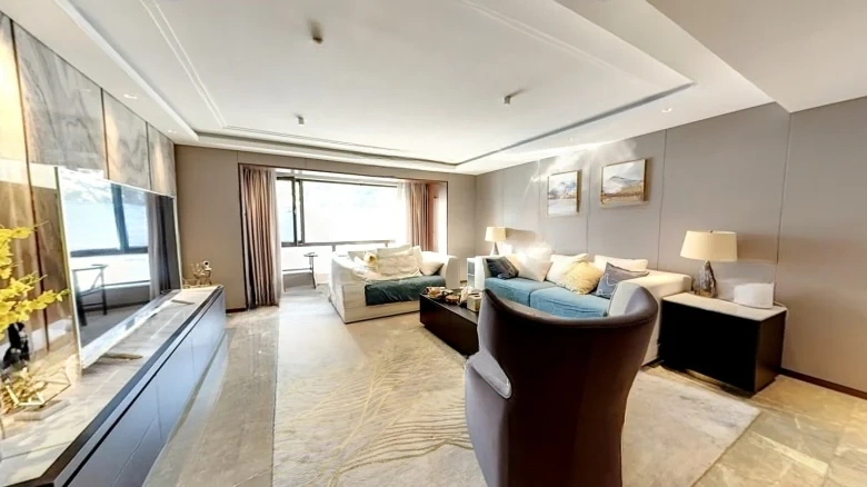 Resplendent Elegance - View 5