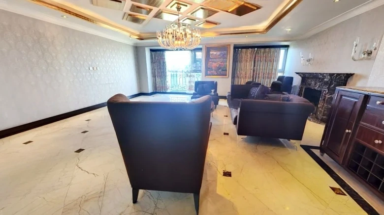 West Fifth Avenue of Beauty - View 7