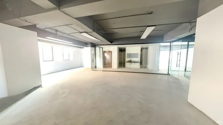 Honghua Tower - View 8