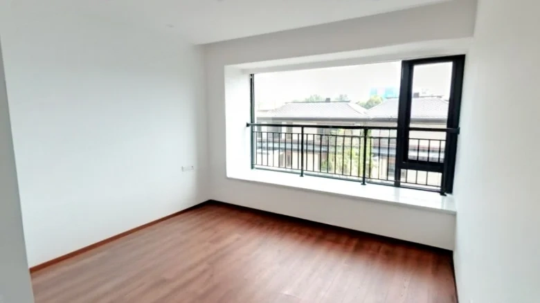 Green City · Phoenix Perches, Egrets Singing - View 1