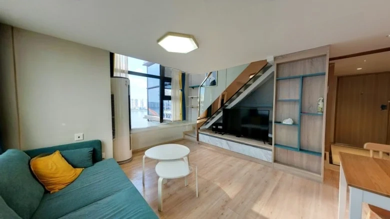 Yuan Yang Waichuan Yi Hao - View 1