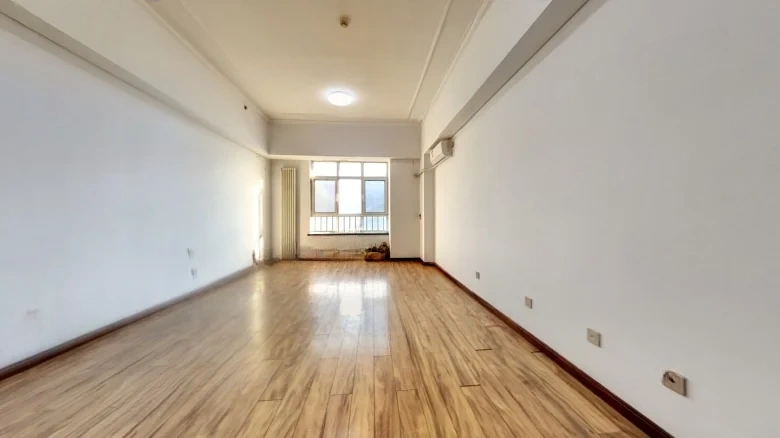 Gold 99 Living Square - View 3