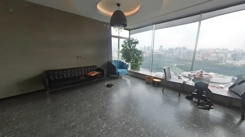 Flowing Flower Lord Court - View 12