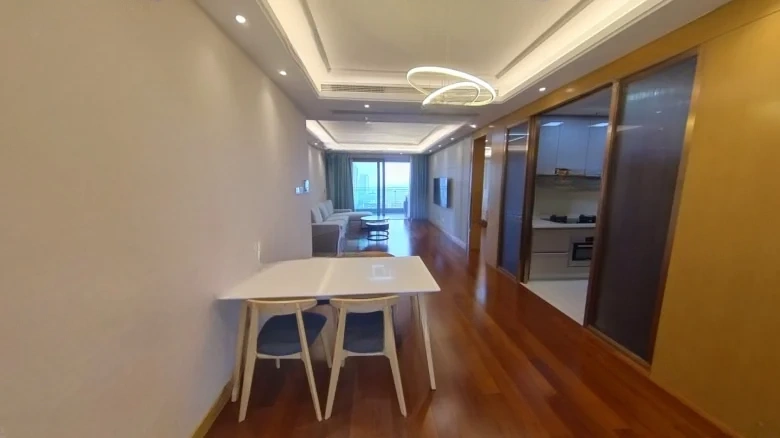 Platinum Delight Rhinoceros Lake - View 9