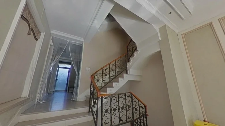 Little Stone City District 1 Rose Garden - View 9