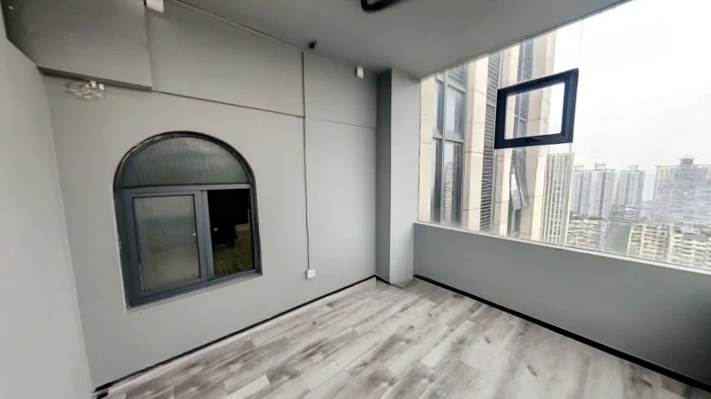 Lakeside Era Sky Street - View 1