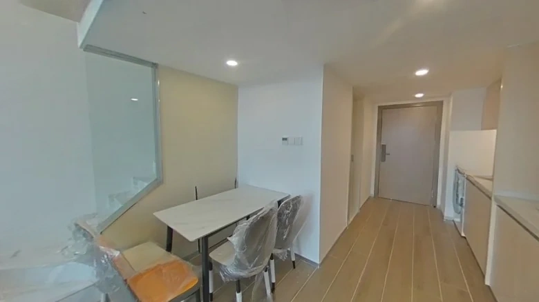 Roundtop Changsha Seal - View 1