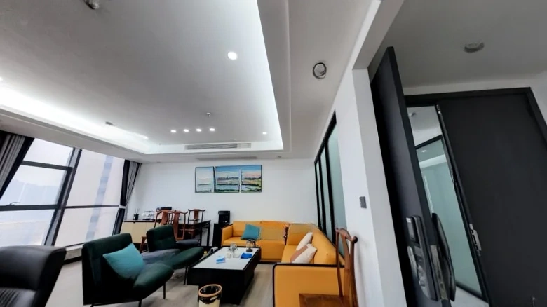 Three Peaks International Square - View 7