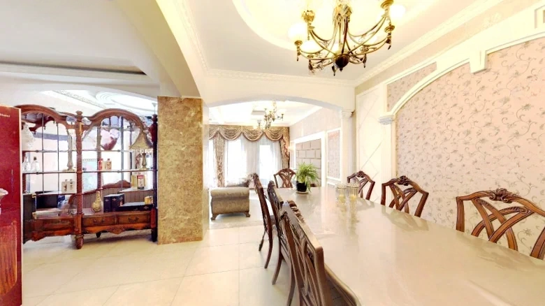 Poly Roland Fragrant Valley - View 7