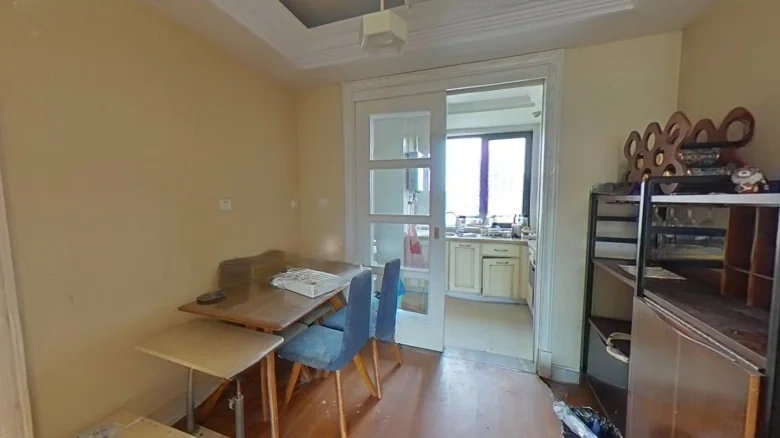 Oceanside View景 can be translated as Oceanside Vista or Oceanview, considering - View 10