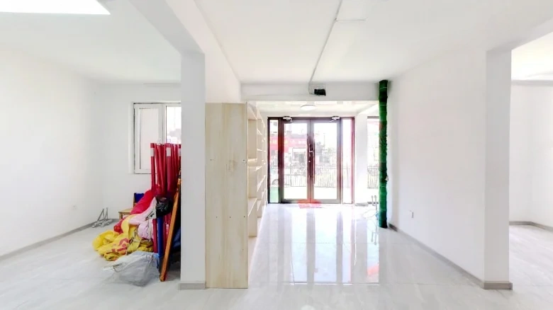 Hua Xin Ming Zhu Constructed Estates Inc. or HuaXin Famous Residence Depending on context and usage in English, the translation can vary slightly for a natural feel, but - View 4