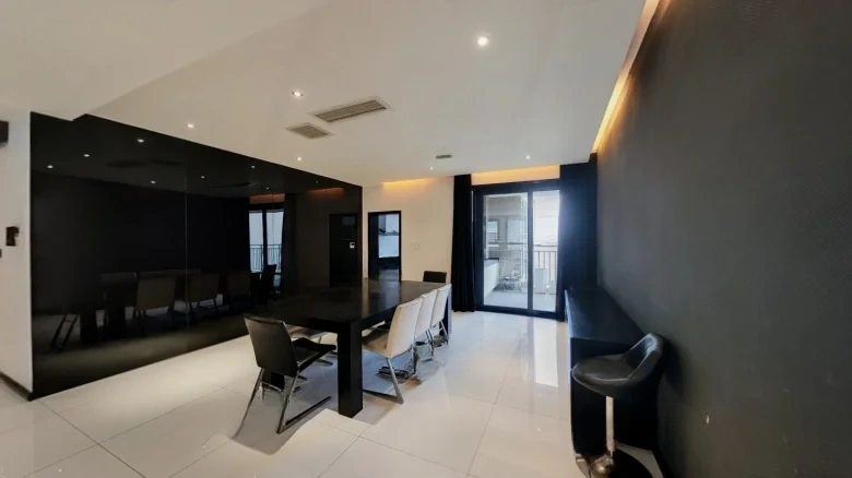 Purple Sandalwood - View 9