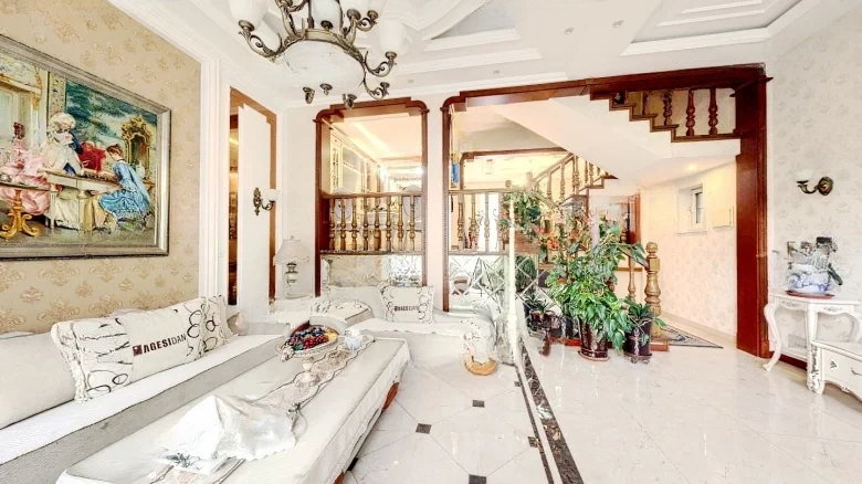 Poly Linden Language District B - View 6