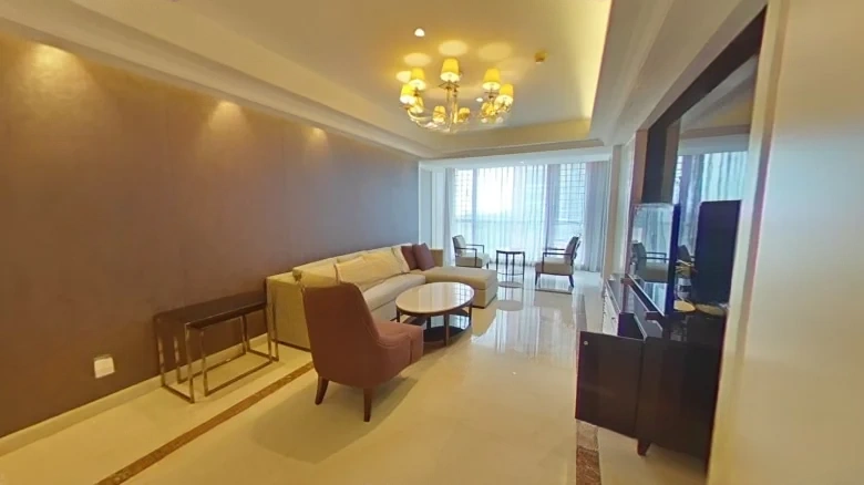 Front View Garden - View 4