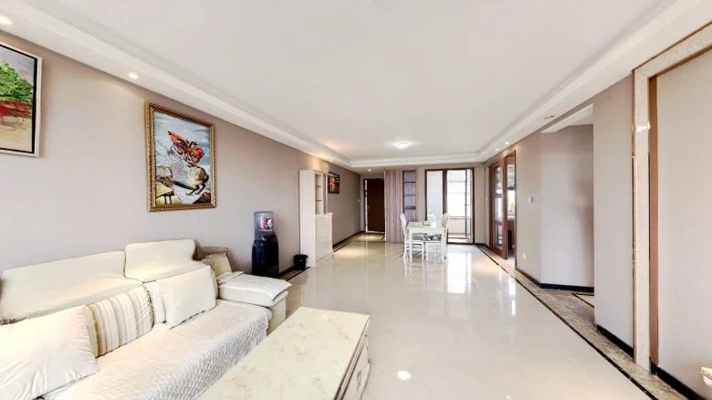 Rising Splendor Brocade Hall - View 7