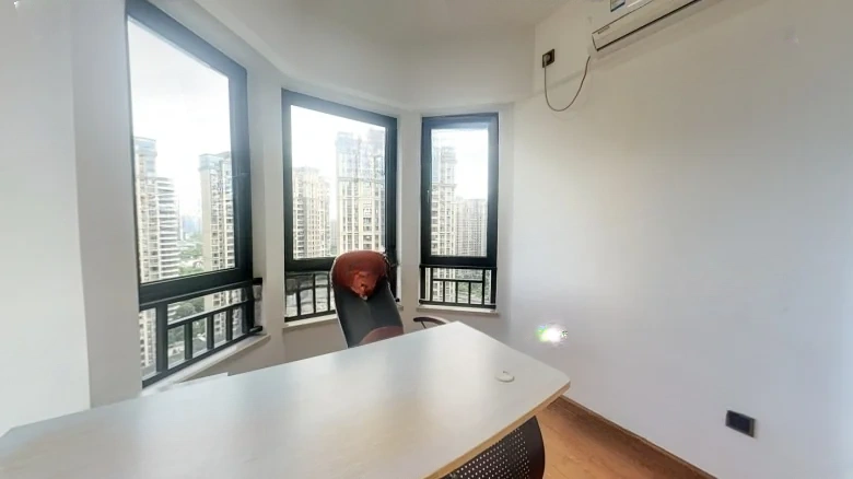 Central Bay Amber Bay - View 1