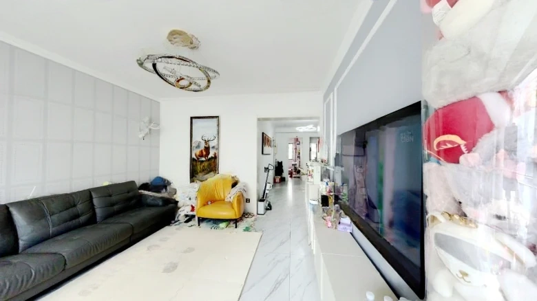 Poly Champagne International - View 6